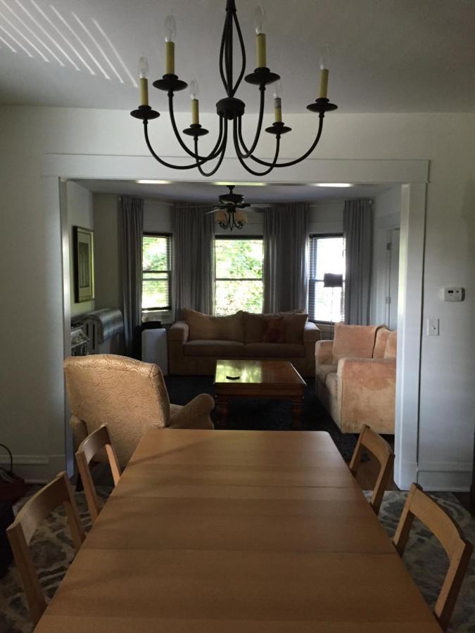 Oak Park Beauties - Tree Lined Streets - Walkable Apartment Exterior foto